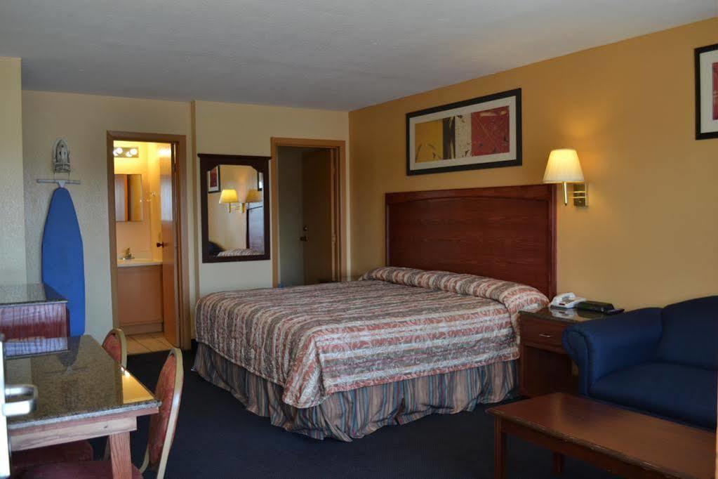 Deluxe Inn And Suites Weslaco Kültér fotó